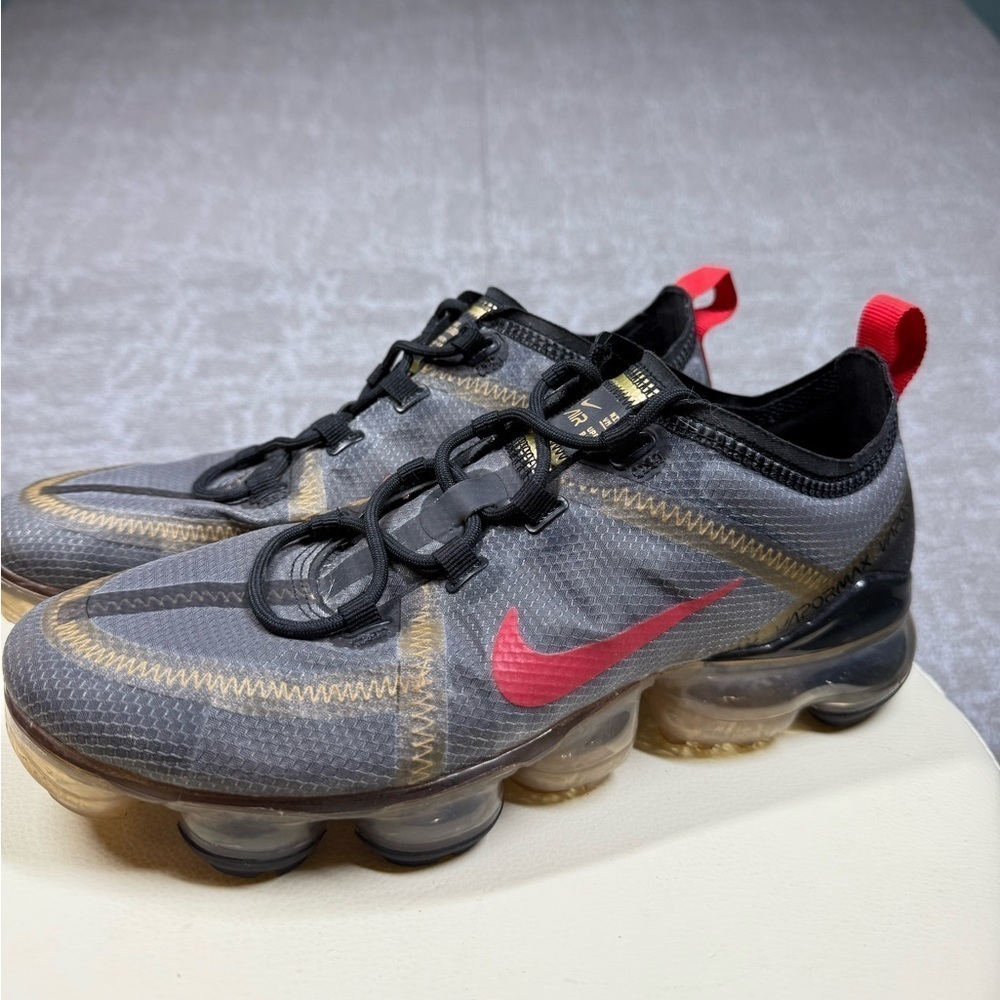 Nike Air VaporMax black Metallic Running Active Sneaker Womens Size 8